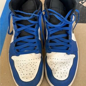Nike Mens Air Jordan Mid 1 Blue and White High-Top Sneakers. Size 11